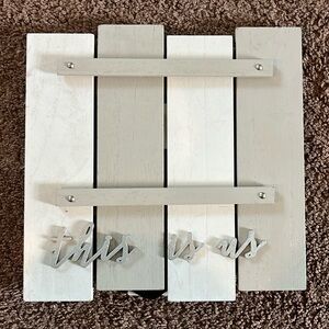 Flash sale “This is us” picture frame